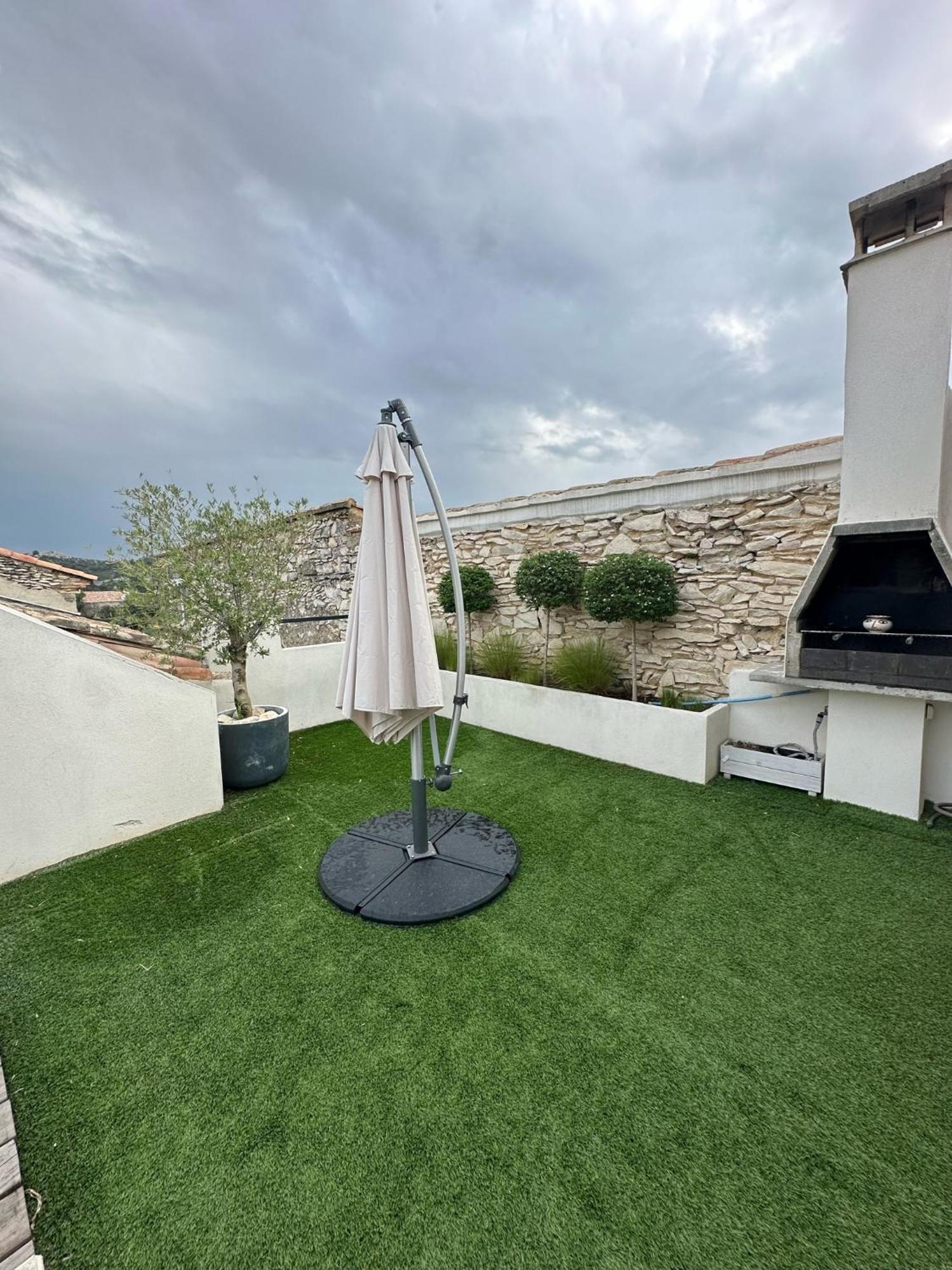 Charmante Maison En Pierre-Tavel מראה חיצוני תמונה